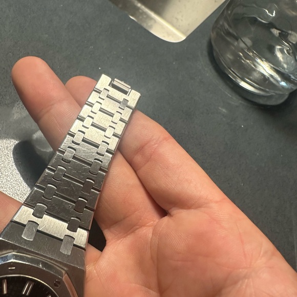 Audemars Piguet-2016-2018 pre-owned Royal Oak 41mm - Picture 7 of 7